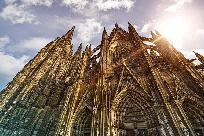 Private photo tour in Cologne - Key highlights to plan around