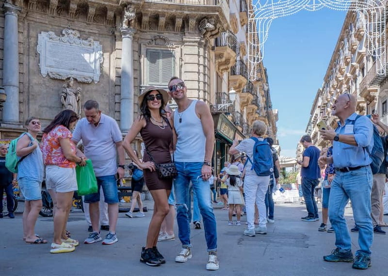 Private Photographer Shooting + Sightseeing & Tasting Tour - Local bar tasting: coffee, tea, and one real Palermo break