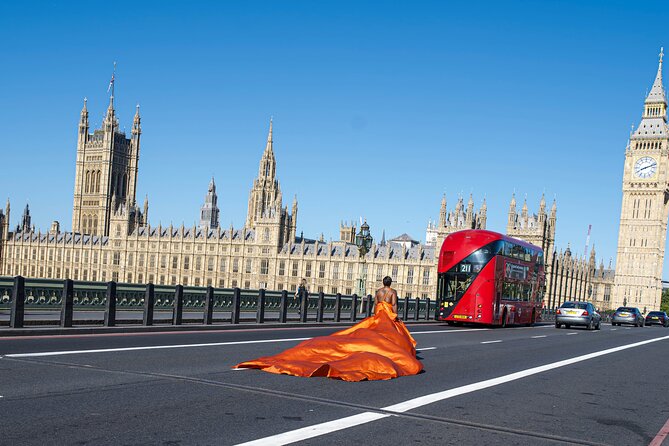 Private Photography of Flying Dress Africa - Moving to the London Eye: switching from monumental to scenic