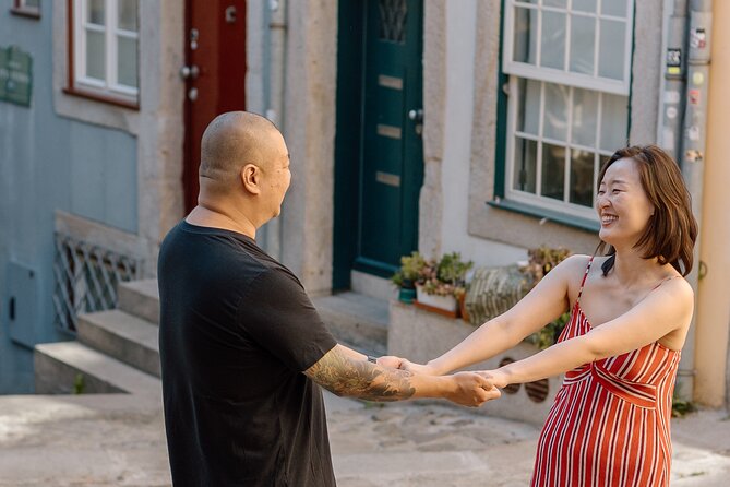 Private Photography Session for Couples in Charming Porto City - Weather, pacing, and what to wear (so the hour feels easy)
