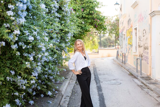 Private Photoshoot and Walking Tour in Athens - Logistics That Make or Break the Day