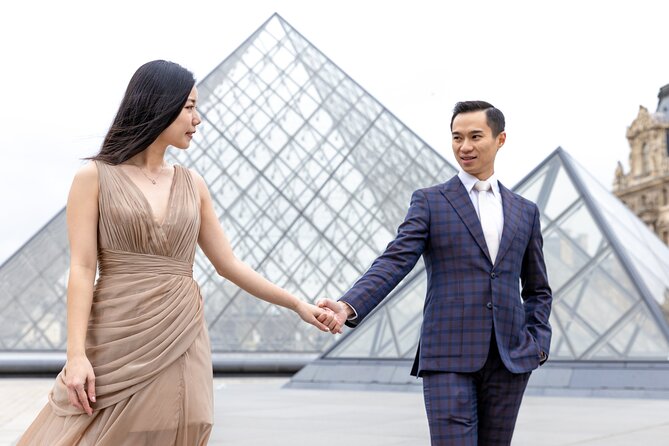 Private Photoshoot at the Louvre area in Paris - Choose Your Favorites the Same Day