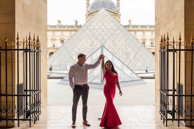 Private Photoshoot at the Louvre area in Paris - High-Quality Editing Delivered 5 Days After Selection