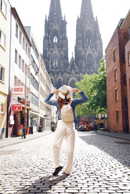 Private photoshoot in Cologne - Outfit changes and what to bring for smooth photos