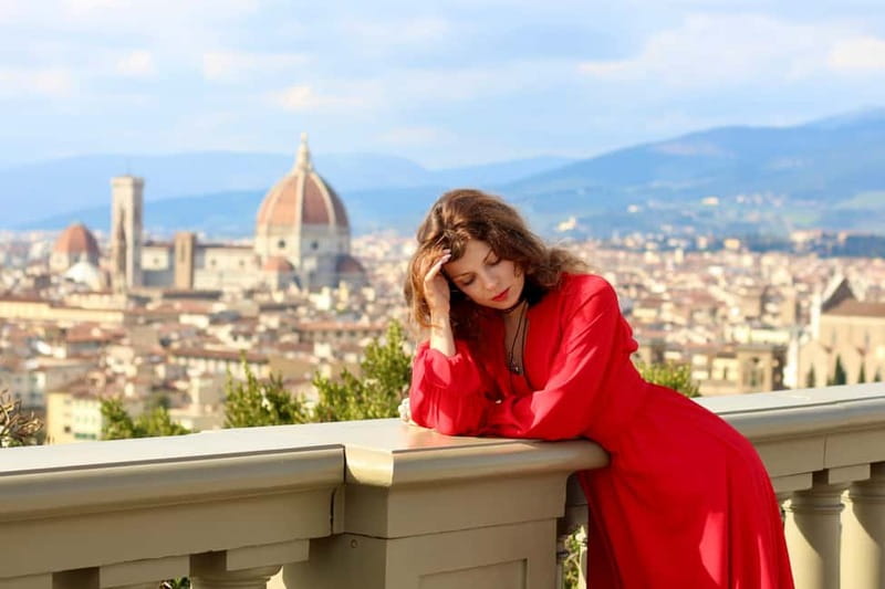 Private photoshoot in Florence by pro photographer - Ponte Vecchio: the finish where the views do half the work