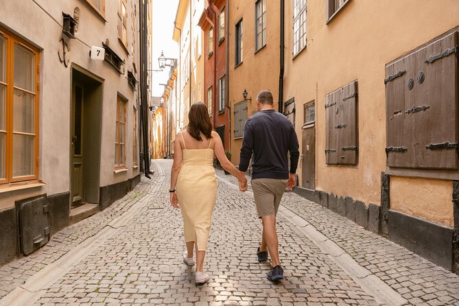 Private photoshoot in iconic Stockholm spots - Meeting Eva and Getting the Right Kind of Direction