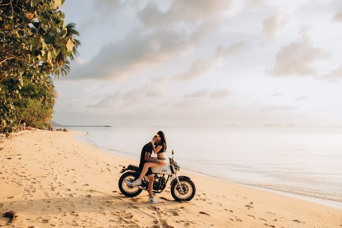 Private Photoshoot in Koh Samui for Couples & Families - Why the photographer’s direction changes everything