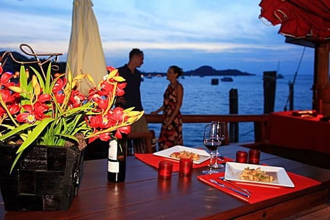 Private Photoshoot in Koh Samui for Couples & Families - Price and value: $177.47 per group (up to 6)