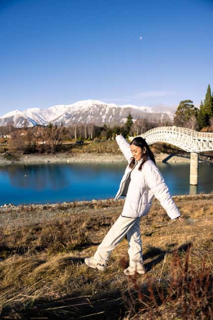 Private Photoshoot in Lake Tekapo - Optional outfit change: quick variety without the stress