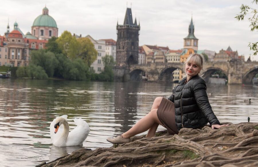 Private photoshoot in Prague - Charles Bridge and Malá Strana: Where Photos Feel Like a Movie