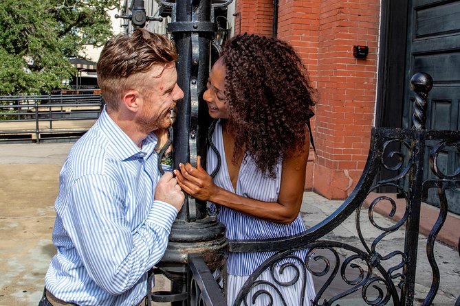 Private Photoshoot in Savannah, GA - Couples, families, and glam: how direction turns nerves into natural shots