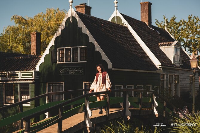 Private Photoshoot in Zaanse Schans with Windmills - Price and value for a private group up to five