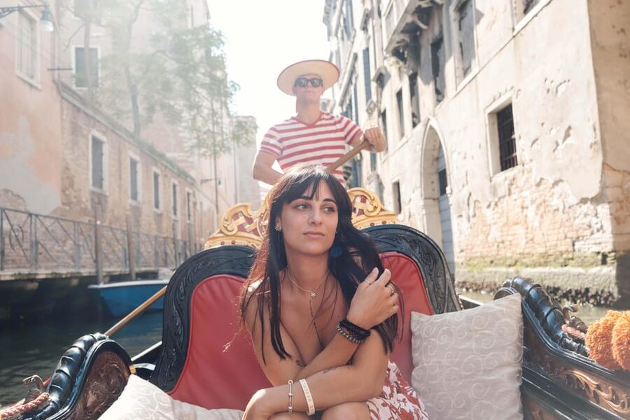 Private Photoshoot of Your Gondola Ride in Venice - Photo stop power move: Piazza San Marco and Doge’s Palace
