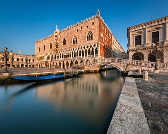 Private Photoshoot on Personal Gondola in Venice - Key things to know before you go