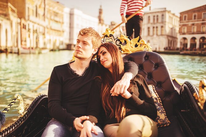 Private Photoshoot on Personal Gondola in Venice - Getting started at Caffè Florian and making the 90 minutes feel easy