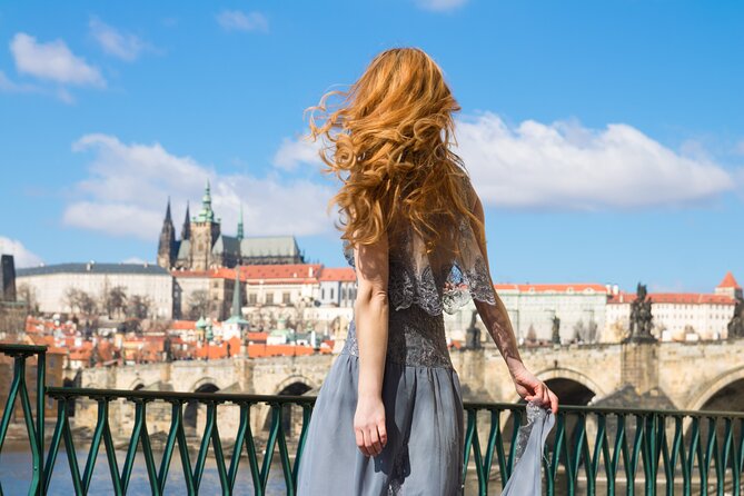 Private Photoshoot Tour in Prague - Why a private Prague photoshoot beats a phone-and-stand-in-line plan