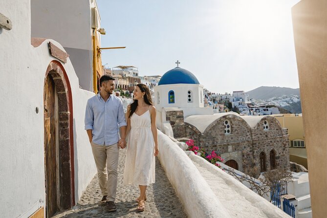 Private Photoshooting in Santorini with a local Photographer - Key highlights for an Oia private photo session