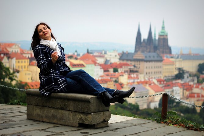 Private Prague Photoshoot for Individuals, Couples and Families - Getting started at the Astronomical Clock: setting the tone