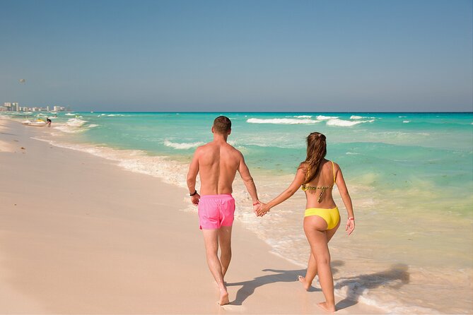 Private Professional Photography Session in Cancun - Carlos Martinez and the kind of photographer you want on your beach