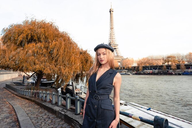 Private Professional Photoshoot near the Eiffel Tower in Paris - Bryan’s role: comfort, posing help, and real results