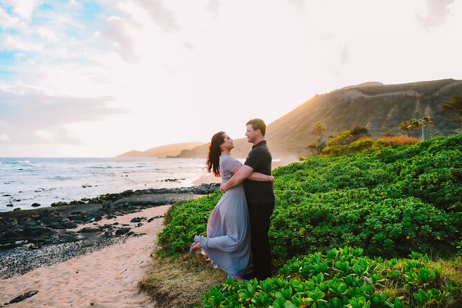 Private Professional Vacation Photoshoot in Honolulu - Who this works for: couples, families, and proposal planning