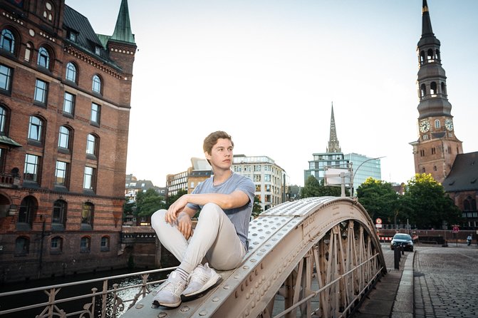 Private Romantic Urban & Street Photoshoot - Stop 5: Brooksbrücke for sunset couple portraits with Speicherstadt behind you
