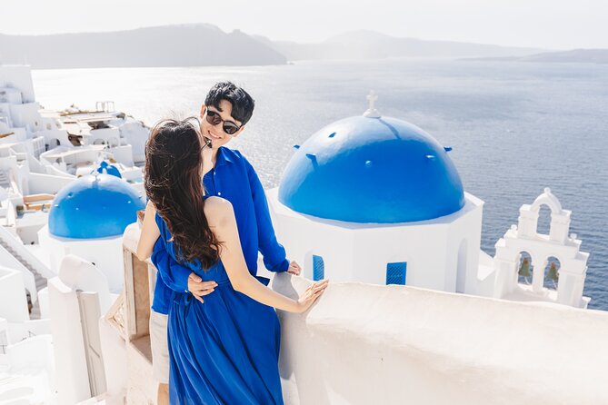 Private Santorini Photography in Oia 伊亚步行旅拍 - Price and value: what $156.03 gets you in a private setup