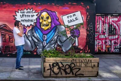 Private Shoreditch Street Photography Workshop - Meet Lou Smith at Liverpool Street and Get Your Camera Ready