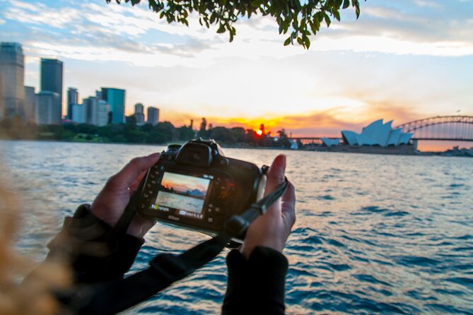 Private Sydney Harbour Sunset Photo Tour & Cruise - Stop 1: The Rocks cobbled lanes and early harbour viewpoints