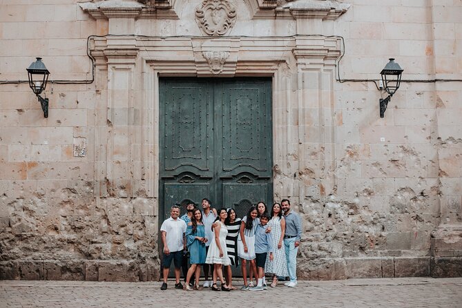 Private Vacation Photography Session with Local Photographer in Barcelona - Why a private Barcelona photo hour feels like a smart splurge