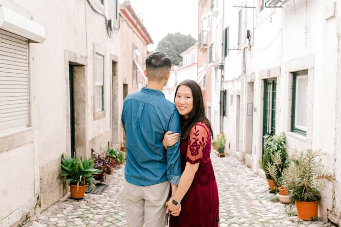 Private Vacation Photography Session with Local Photographer in Lisbon - Comfort, Tone, and Family-Friendly Scheduling