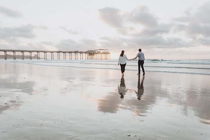Private Vacation Photography Session with Local Photographer in San Diego - Coronado Beach: classic coastlines for couples and groups