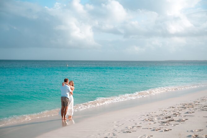 Private Vacation Photoshoot with Photographer in Aruba - Natural Posing That Feels Like You: The Technique Behind the Results