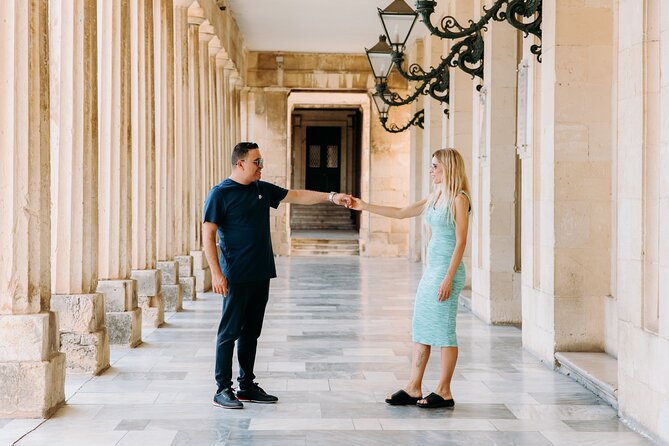 Private Vacation Photoshoot with Photographer in Corfu - Working with Eleftheria-style guidance (and feeling comfortable)