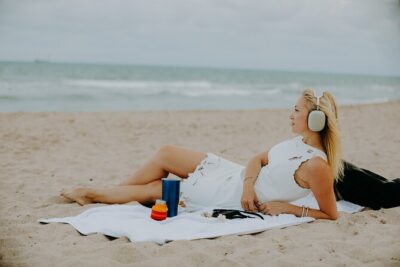 Private Vacation Photoshoot with Photographer in Miami Beach - What you actually get: edited photos and an online gallery