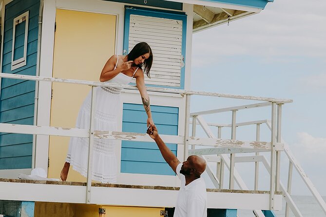 Private Vacation Photoshoot with Photographer in Miami Beach - Price and value: what $154.98 gets you in Miami