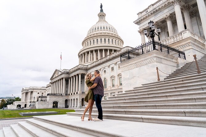 Private Vacation Photoshoot with Photographer in Washington DC - Starting at the Washington Monument: why the meeting point matters