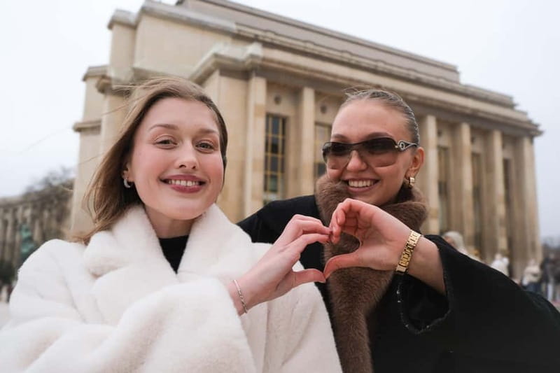Pro & Instagram-friendly photo shoot in Paris - Choosing the Right Package: Express to 3-Hour Influencer