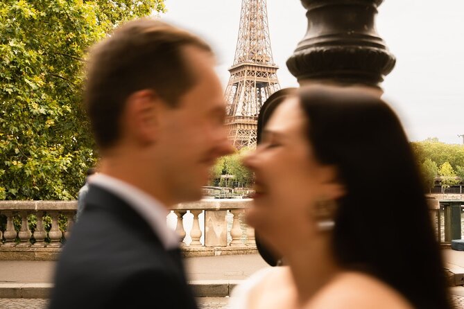 Professional Eiffel Tower Photo Tour with VOGUE Photographer - Logistics That Make It Easier: Mobile Ticket, English, Public Transport