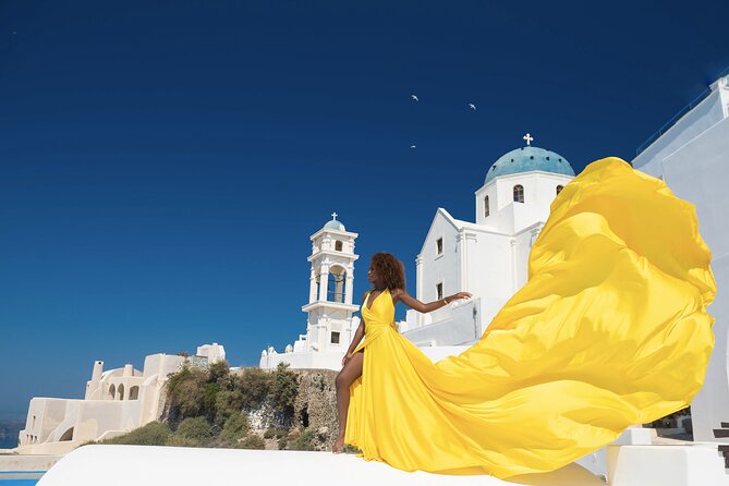 Professional Flying Dress Photoshoot In Santorini - Key things I’d book this for