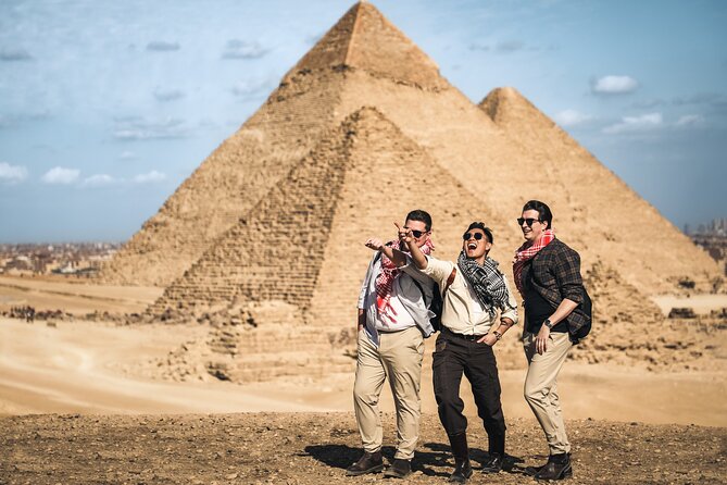 Professional Photo Shoot & Authentic Cairo Walking Tour - Stop 1: Pyramids of Giza and Sphinx photo stops that actually make sense