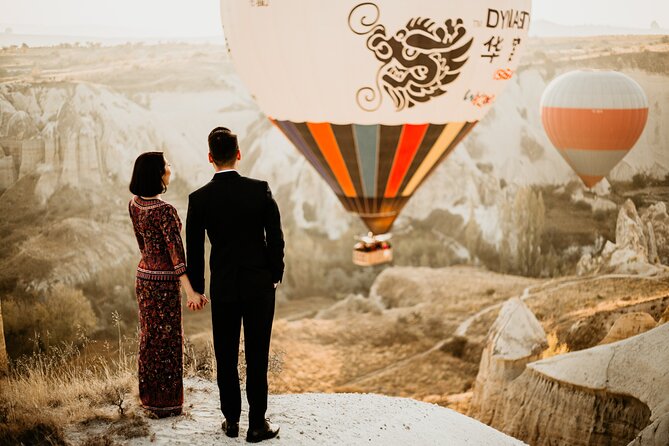 Professional Photo Shoot in Cappadocia - In Sunrise with Hot Air Balloons - Price and value for a private group up to 2