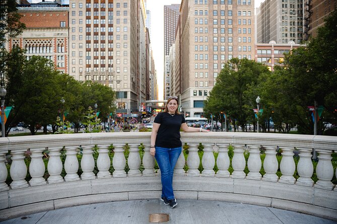 Professional Photo Shoot in Chicago - Transportation and weather: two practical Chicago realities