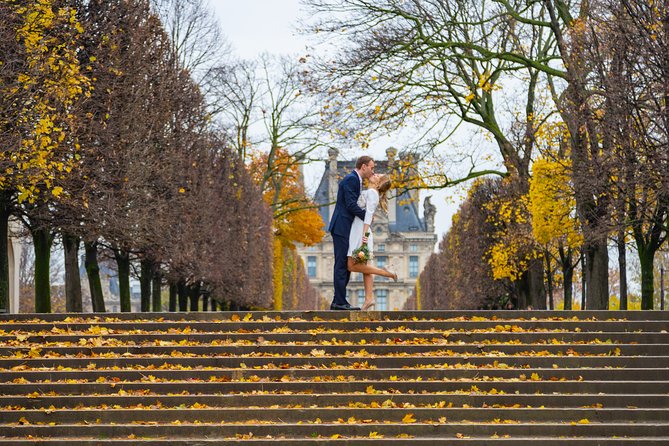 Professional Photo Shoot Walking Tour in Central Paris - Why this Central Paris photo walk beats selfies