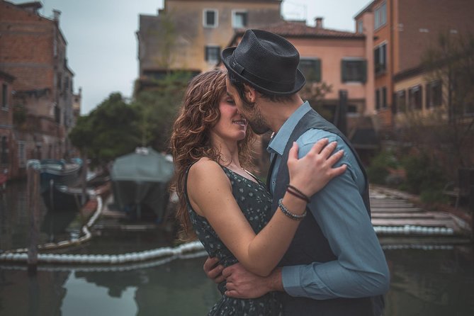 Professional Photographer in Venice, Italy - Logistics: meeting point, route pacing, and practical prep