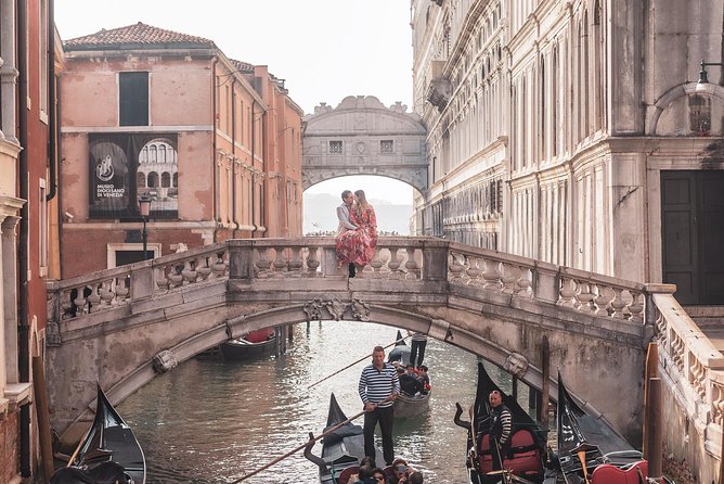 Professional Photographer in Venice, Italy - Should you book this Venice professional photographer?