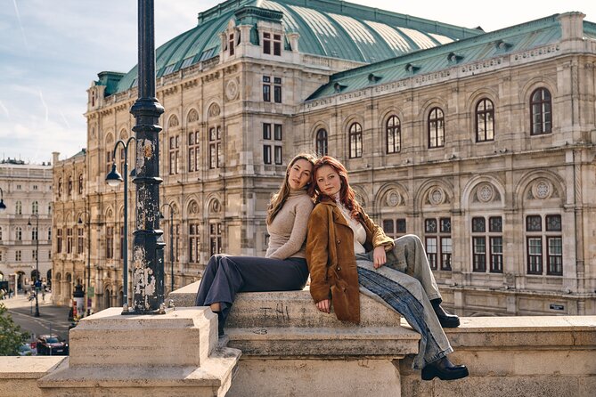 Professional Photographer in Vienna for your Vacations - Stephansplatz to Stephansdom: where your photos start strong