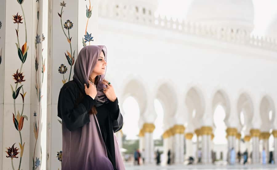 Professional Photoshoot at Sheikh Zayed Mosque - Who This Fits Best (Families, Couples, and Solo Visitors)
