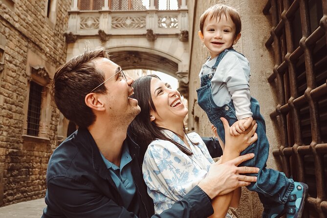 Professional Photoshoot Tour - Barcelona's iconic locations - Practical tips to get the best results (no acting required)