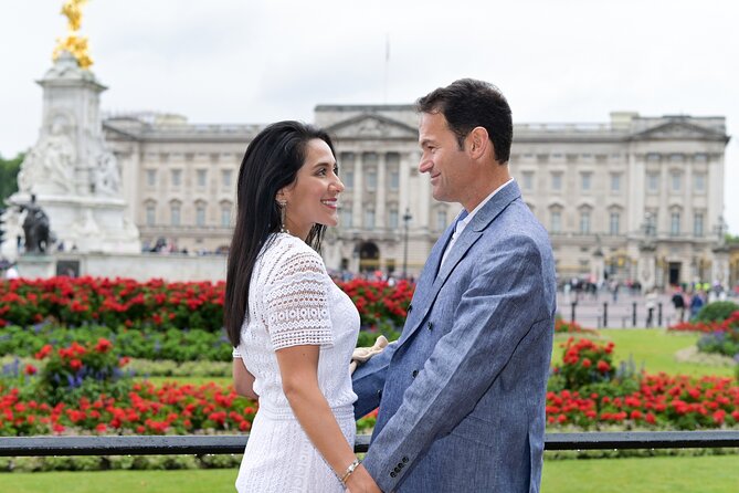 Professional Private Photoshoot in London - Tower Bridge finish: classic end-of-session photos with real impact